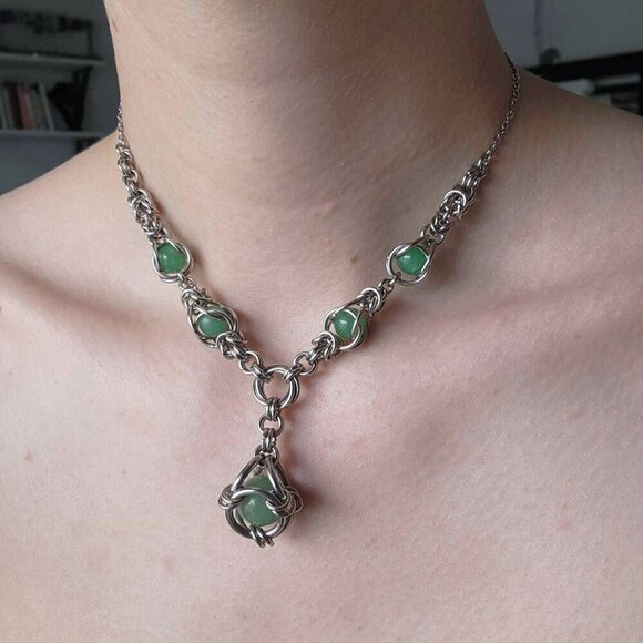Vintage medieval gothic green aventurine and silver chainmail choker necklace - Picture 2 of 11